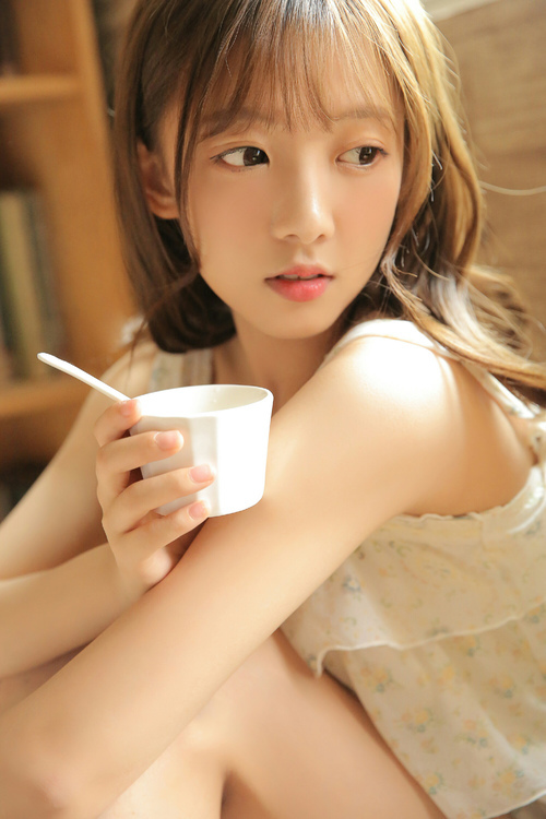 九游app下载中心-贝林厄姆当选英超最佳年轻球员,表现抢眼,贝尔英超最佳球员