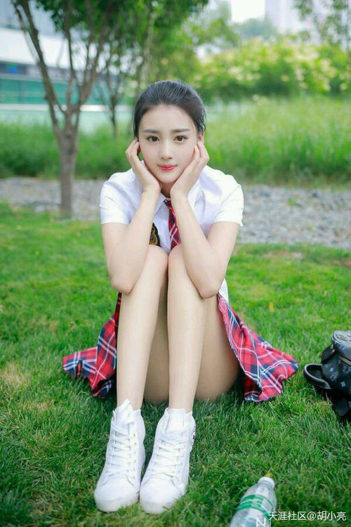 九游app官网下载-欧国联比赛：利比亚队逼平突尼斯队，欧联杯 比利亚雷亚尔