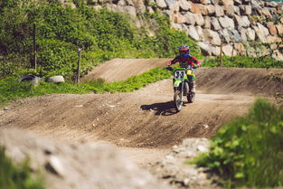 九游网页版入口-全国青少年登山赛贵州赛段精彩刺激，青年登山活动