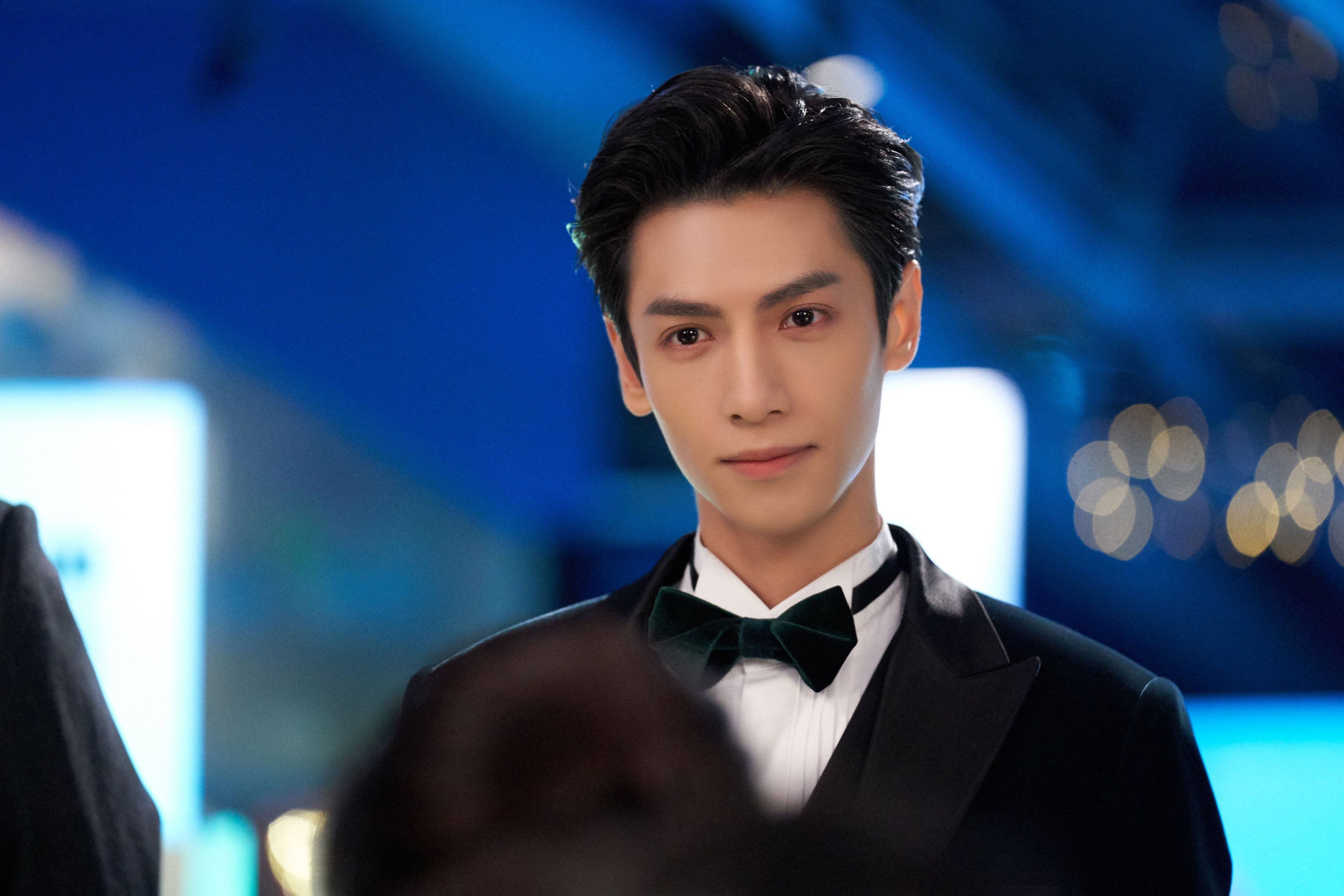 九游登录中心-“高新体育中心:网球选手挑战赛场,激战正酣”